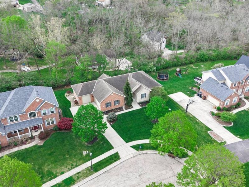 6377 Conifer Lane, Cincinnati, OH 45247 Photo 4