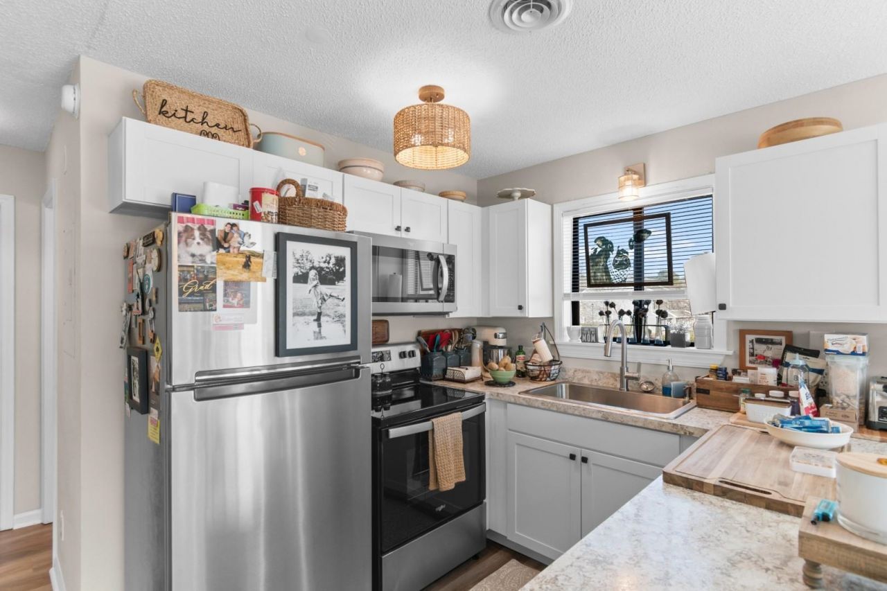 3700 Golf Colony Lane Photo 11