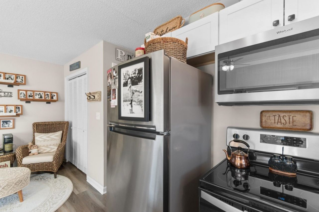 3700 Golf Colony Lane Photo 13