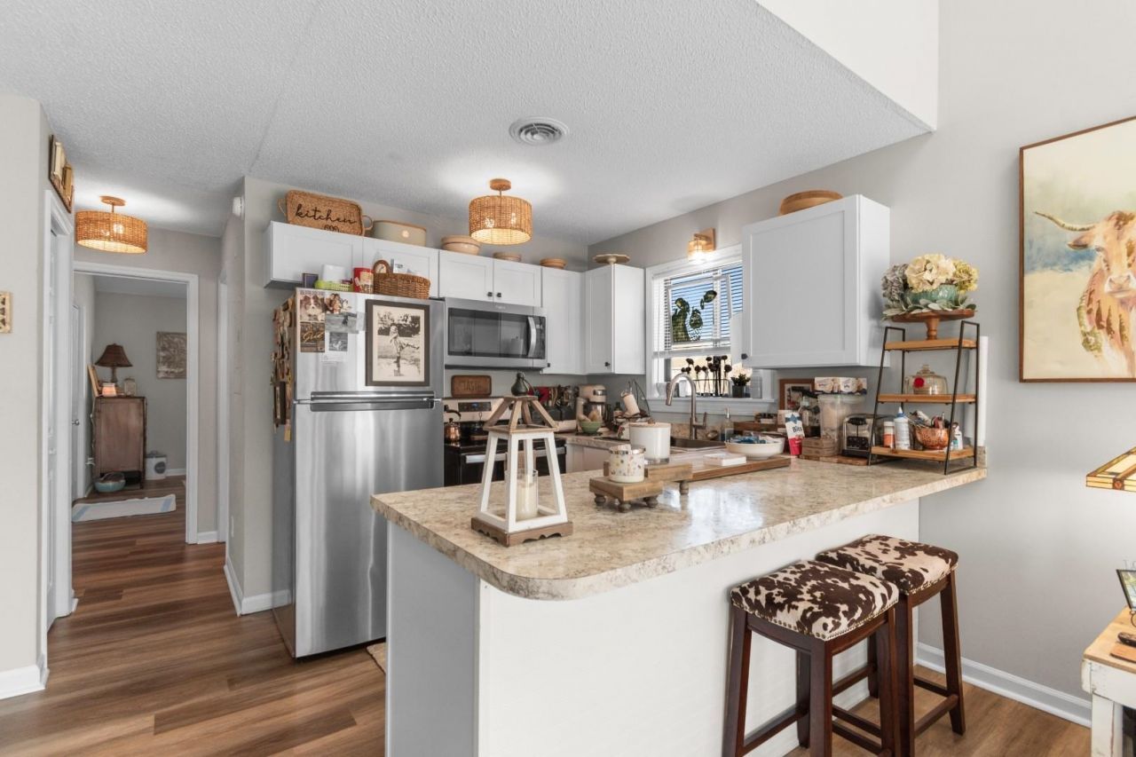 3700 Golf Colony Lane Photo 6