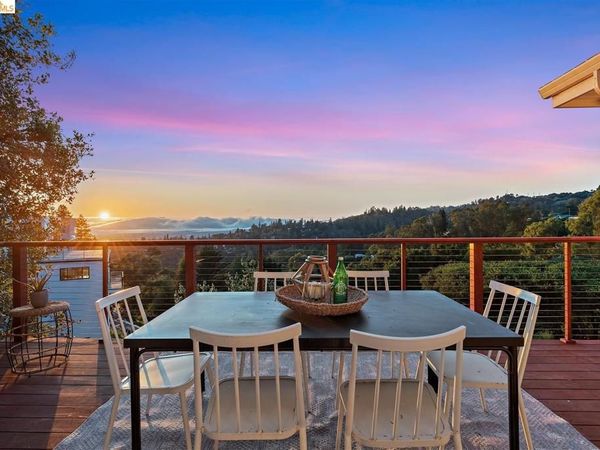 6741 Snake Rd, Oakland, CA 94611