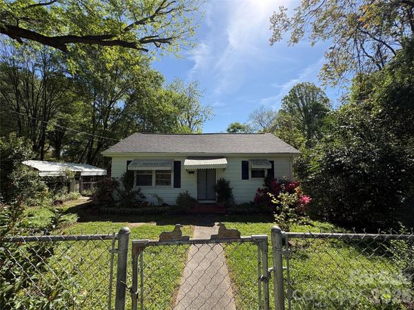 430 S Columbia Street, Gastonia, NC 28054