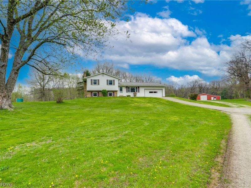 6444 Akron Avenue NW, Canal Fulton, OH 44614 Photo 1