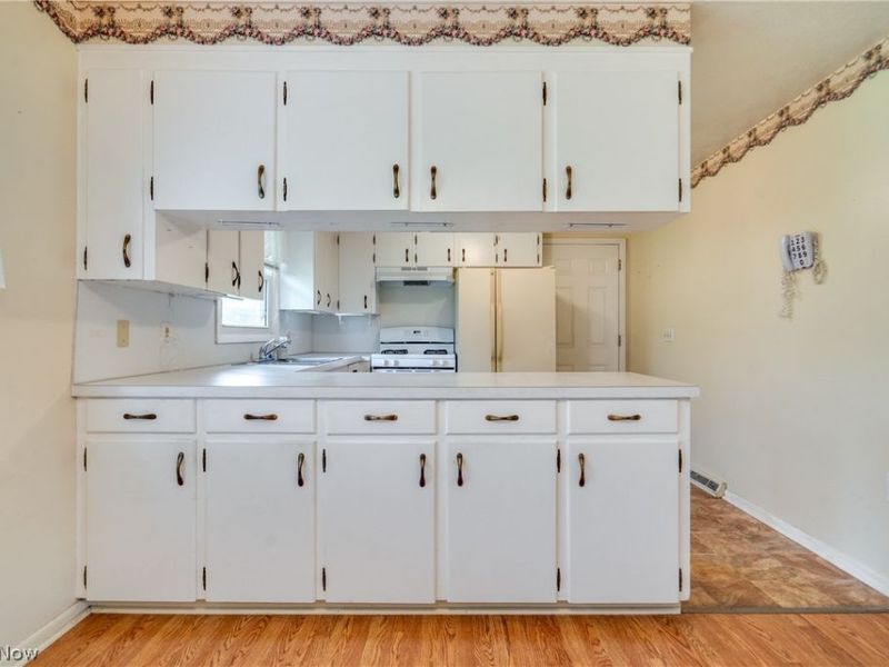 6444 Akron Avenue NW, Canal Fulton, OH 44614 Photo 10