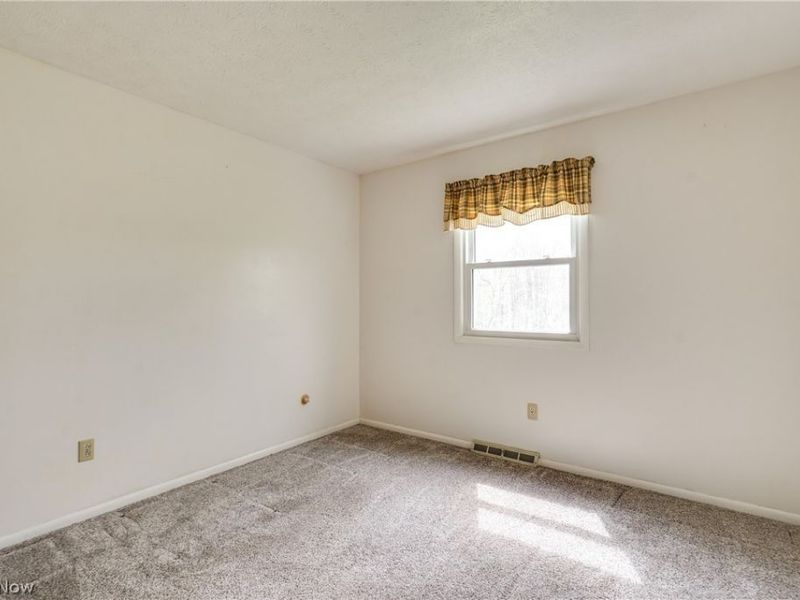 6444 Akron Avenue NW, Canal Fulton, OH 44614 Photo 15