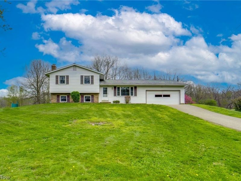 6444 Akron Avenue NW, Canal Fulton, OH 44614 Photo 3