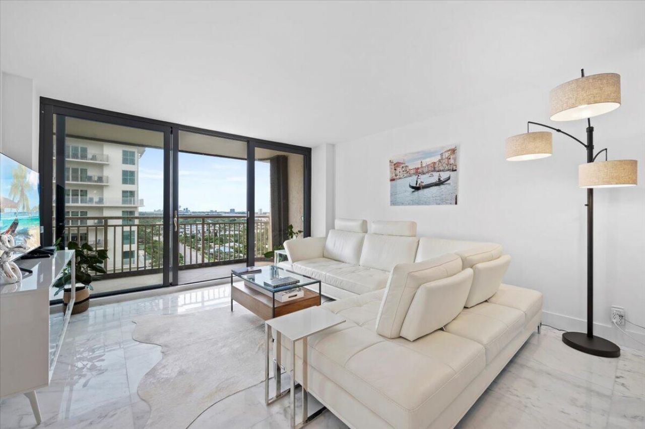 3400 N Ocean Drive, Unit 1806, Singer Island, FL 33404 Photo