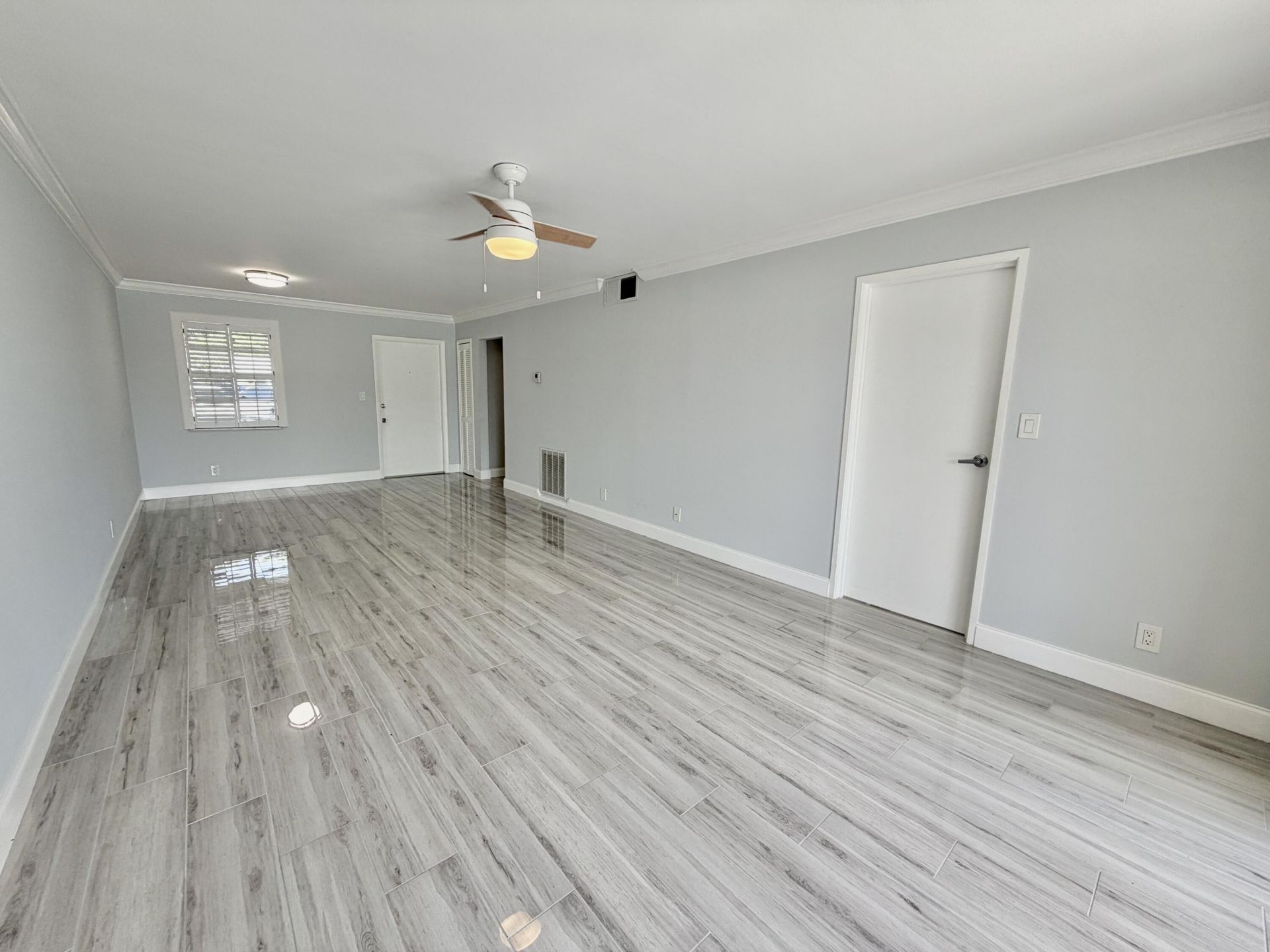312 Northlake Drive, Unit 104, North Palm Beach, FL 33408 Photo