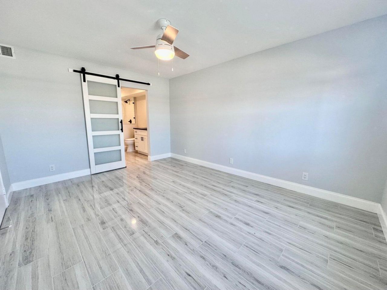 312 Northlake Drive, Unit 104, North Palm Beach, FL 33408 Photo