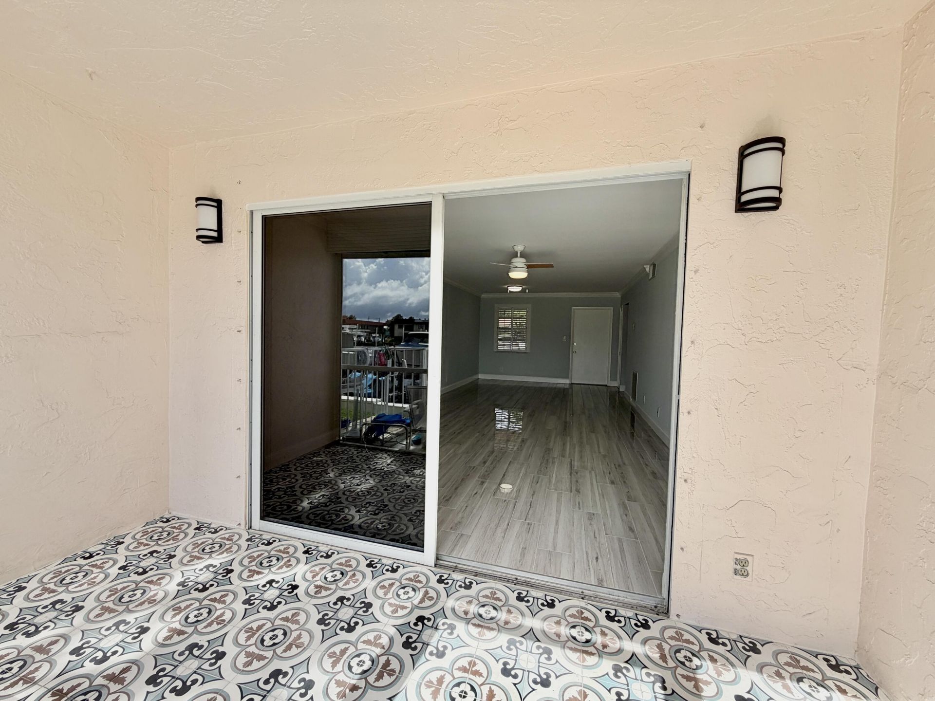 312 Northlake Drive, Unit 104, North Palm Beach, FL 33408 Photo