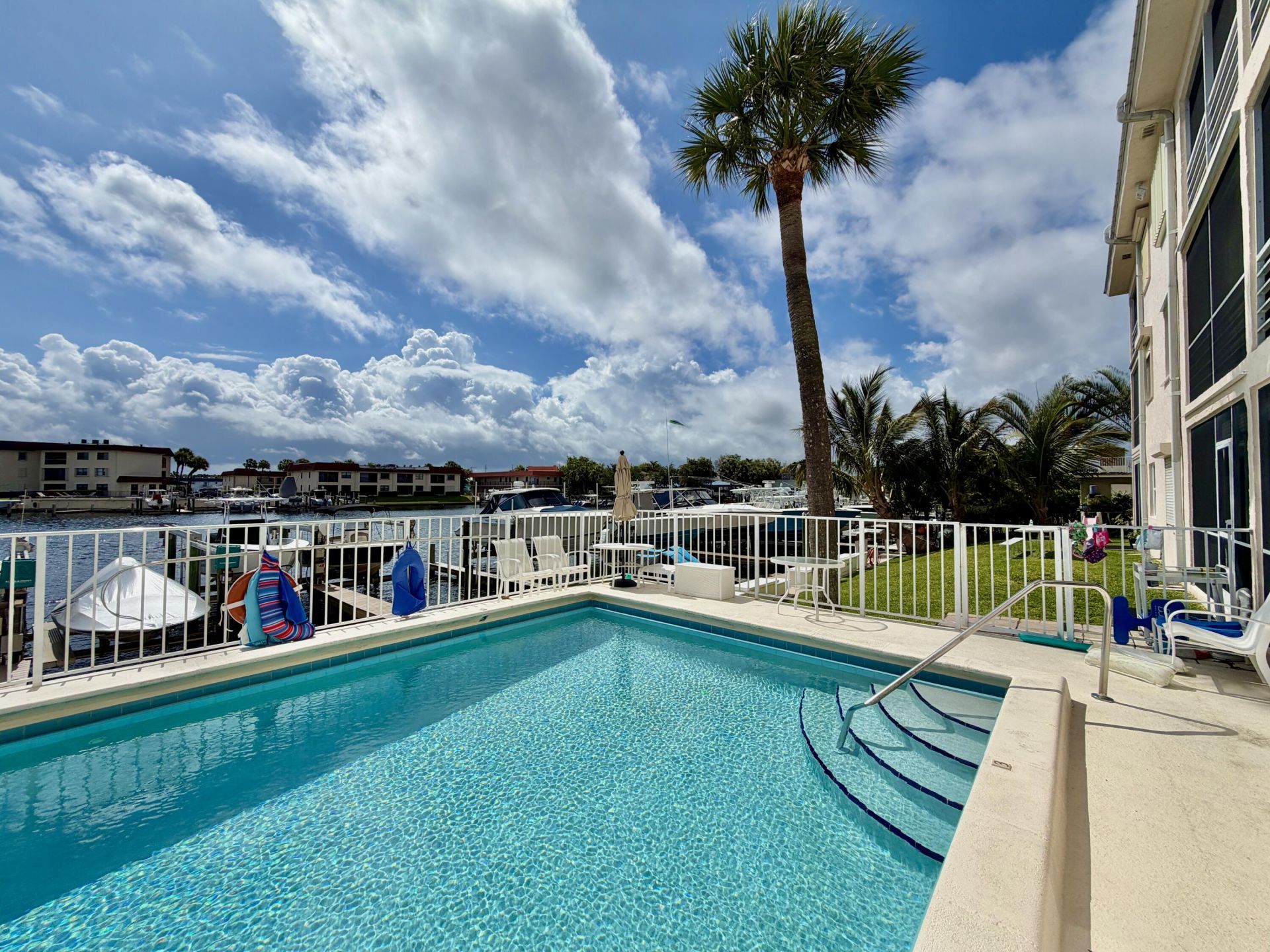 312 Northlake Drive, Unit 104, North Palm Beach, FL 33408 Photo