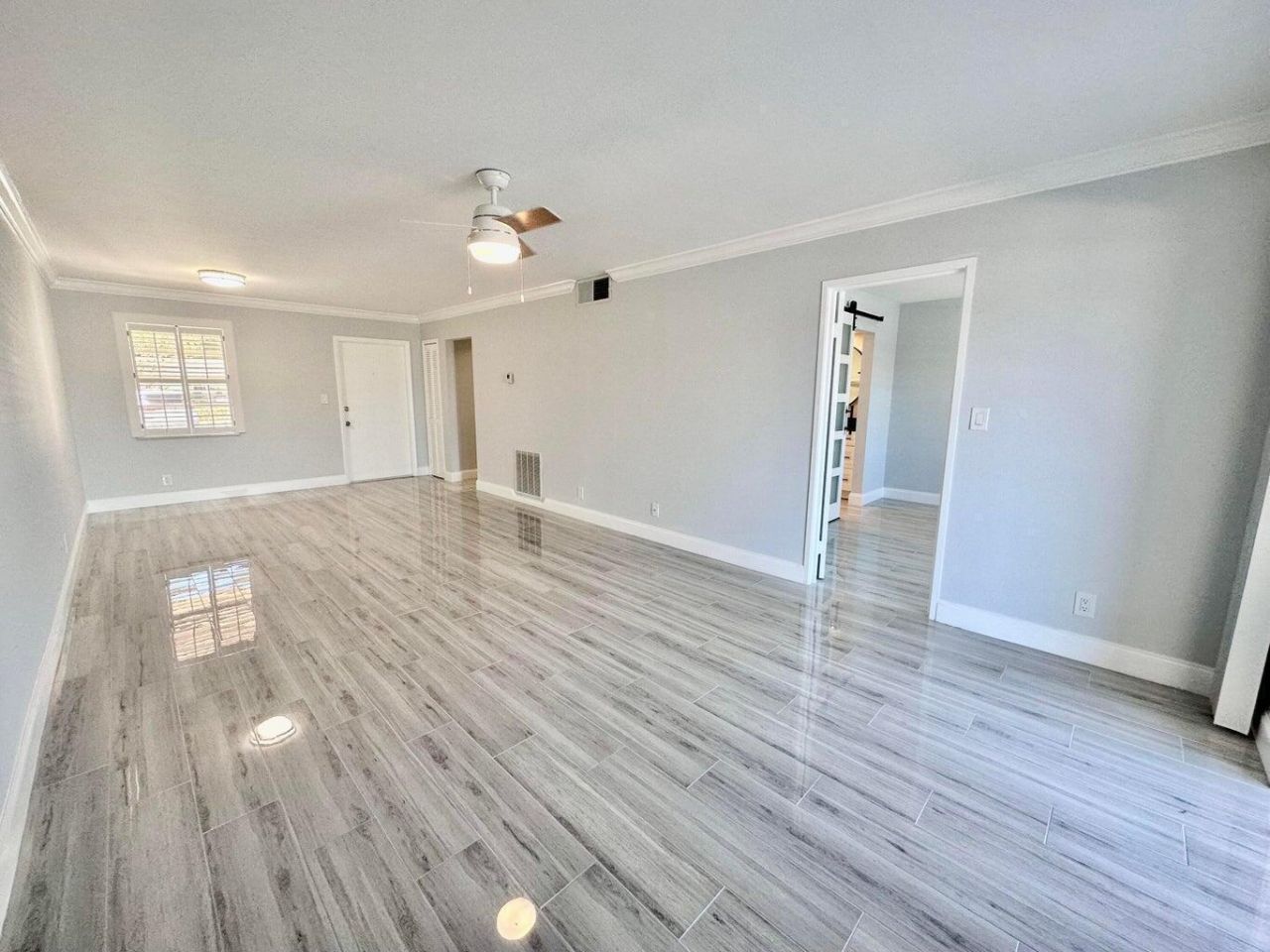 312 Northlake Drive, Unit 104, North Palm Beach, FL 33408 Photo