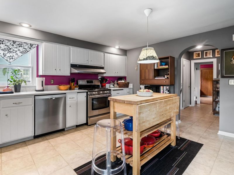 361 E Dunedin Road, Columbus, OH 43214 Photo 12