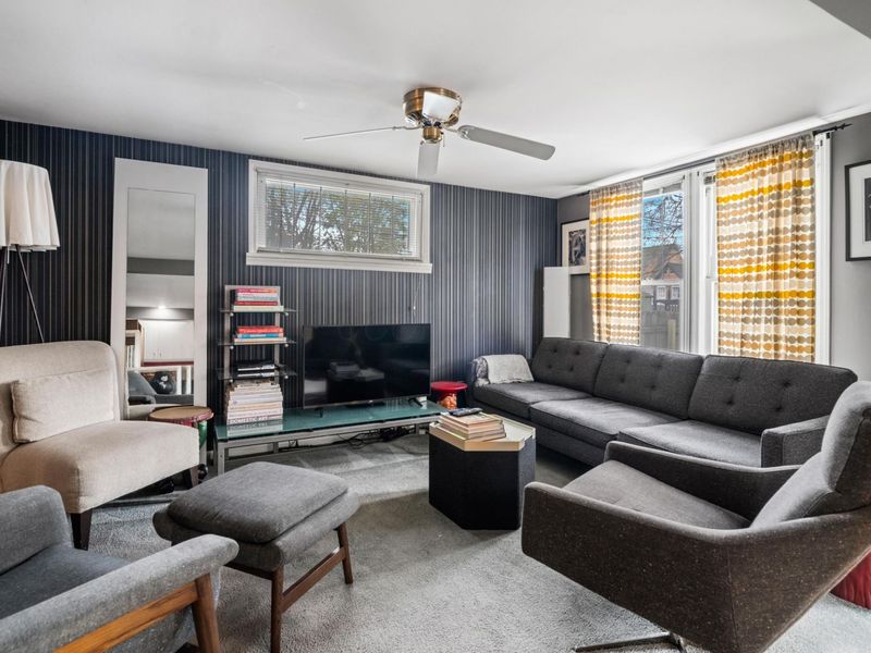 361 E Dunedin Road, Columbus, OH 43214 Photo 9