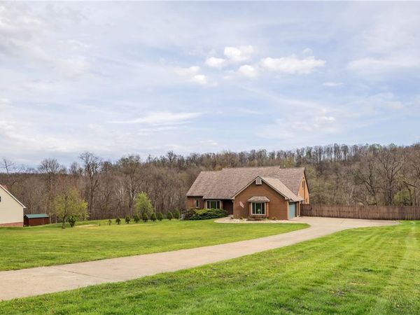 944 Lowber Rd, Irwin, PA 15642