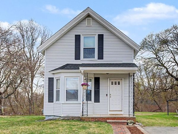 16 Marjorie St, Methuen, MA 01844