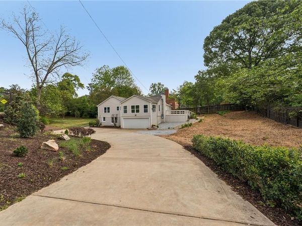 1989 Mount Vernon Road, Atlanta, GA 30338