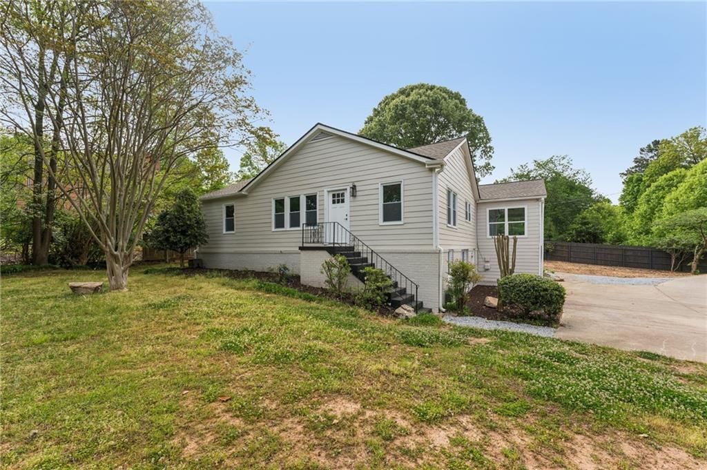 1989 Mount Vernon Road, Atlanta, GA 30338 Main Photo