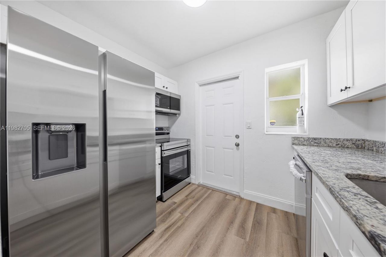 1031 NW 13th St, Fort Lauderdale, FL 33311 Photo