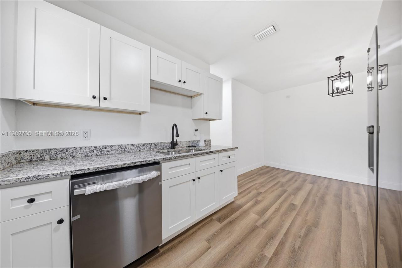 1031 NW 13th St, Fort Lauderdale, FL 33311 Photo