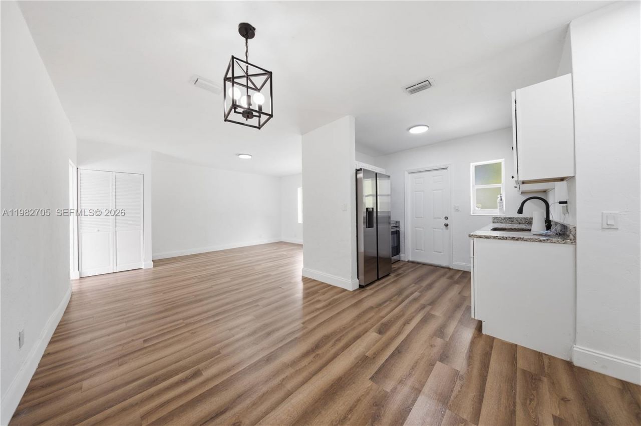 1031 NW 13th St, Fort Lauderdale, FL 33311 Photo