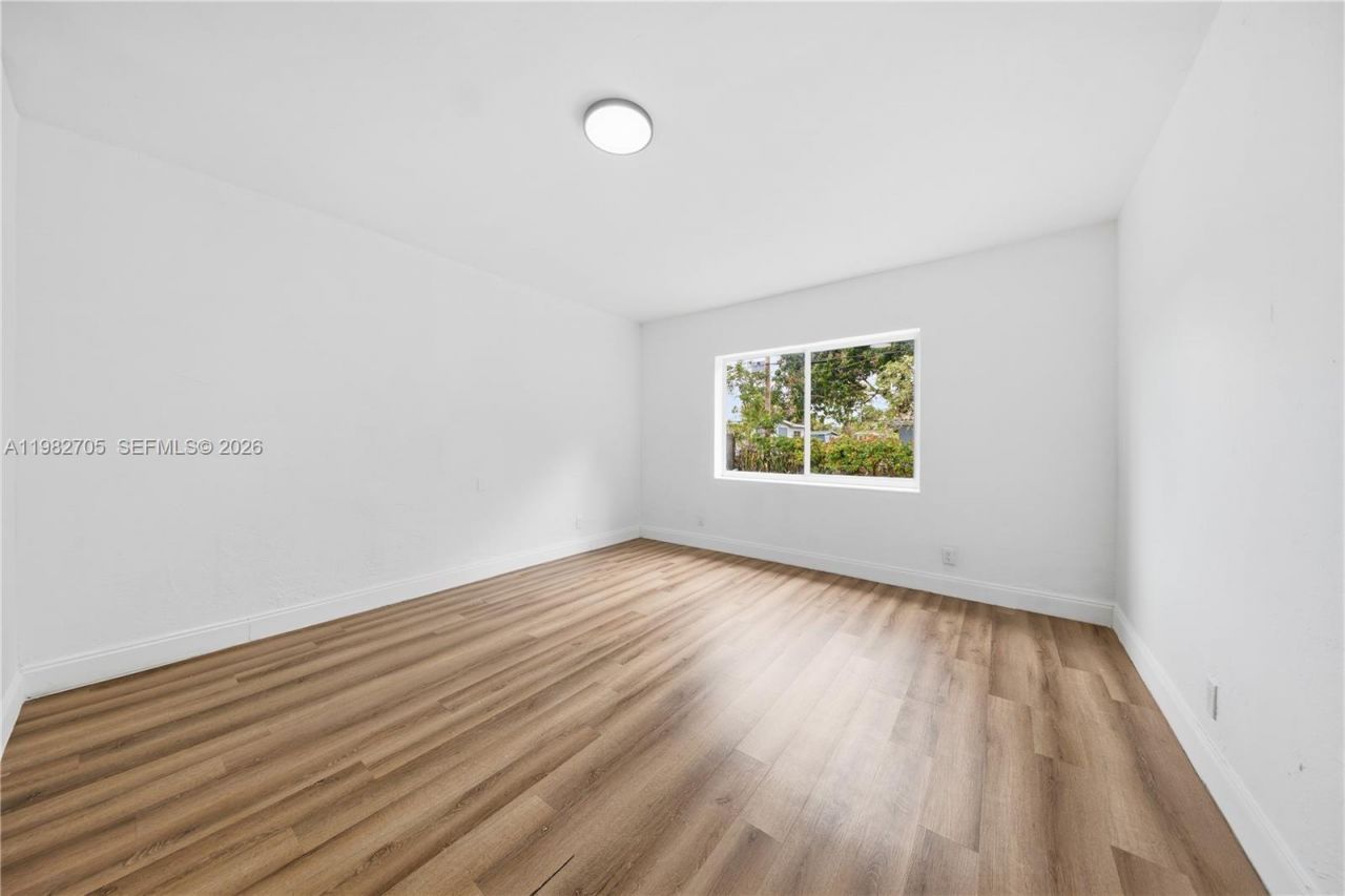 1031 NW 13th St, Fort Lauderdale, FL 33311 Photo