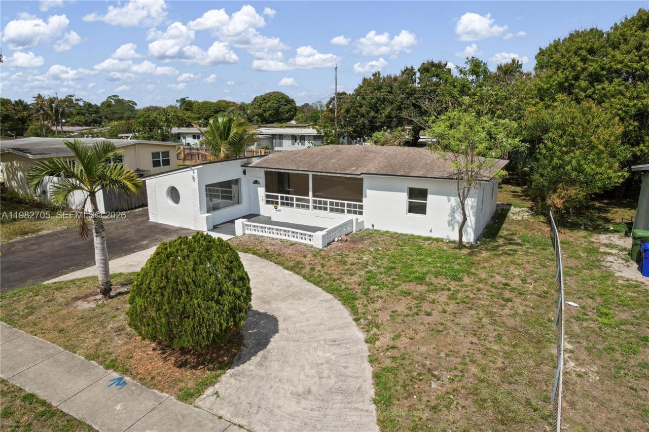 1031 NW 13th St, Fort Lauderdale, FL 33311 Photo
