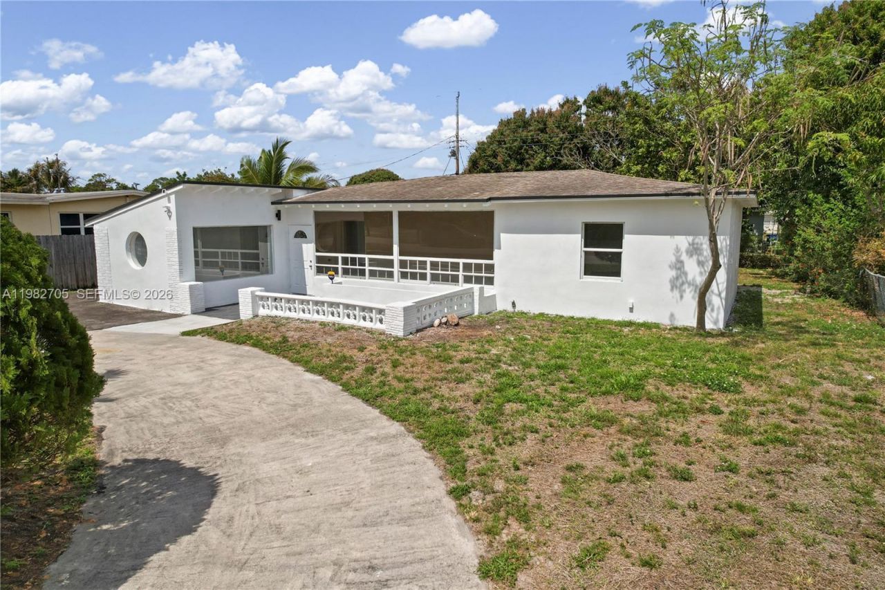 1031 NW 13th St, Fort Lauderdale, FL 33311 Photo