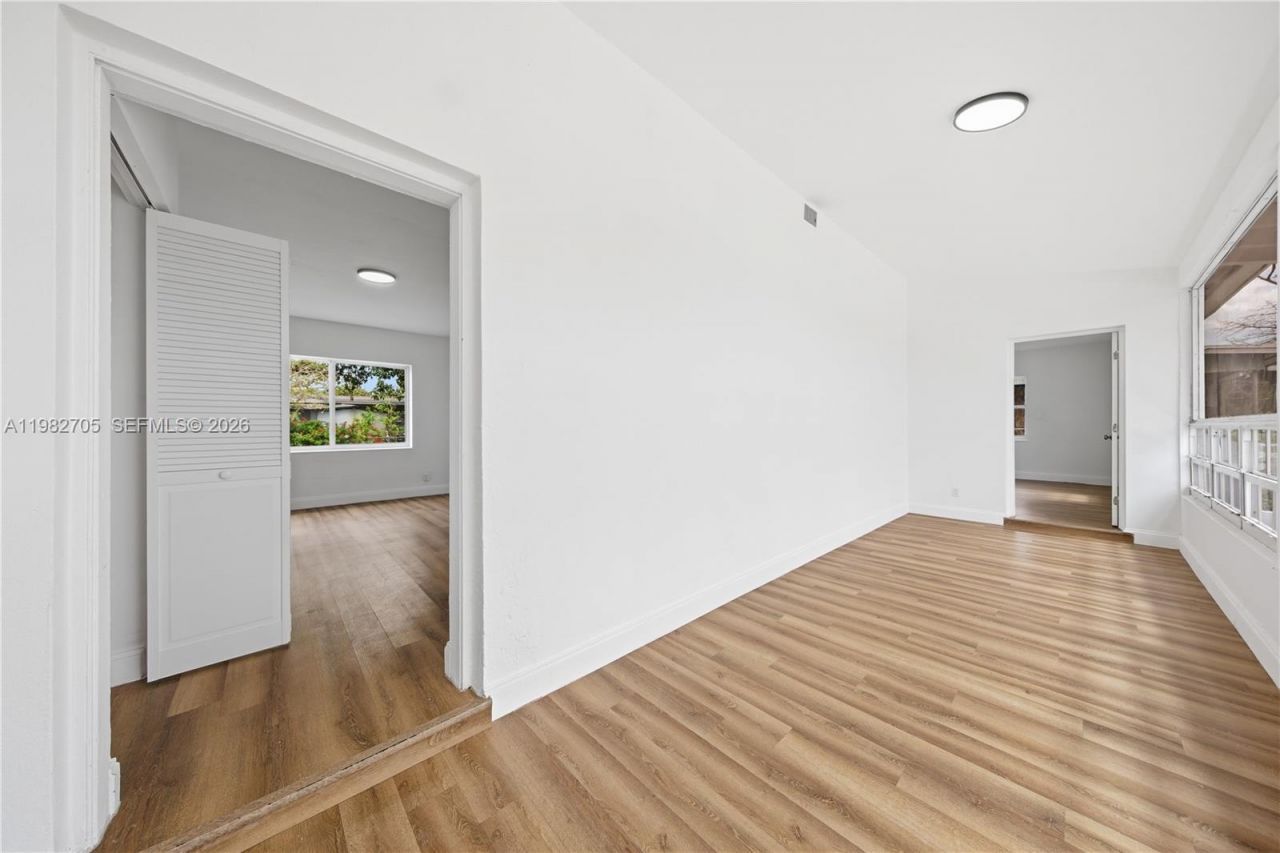 1031 NW 13th St, Fort Lauderdale, FL 33311 Photo