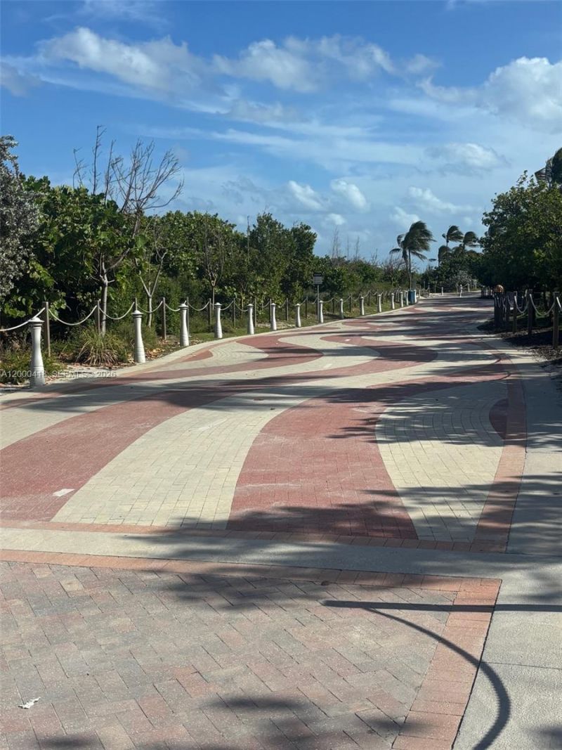 301 86th St, Unit 315-3, Miami Beach, FL 33141 Photo