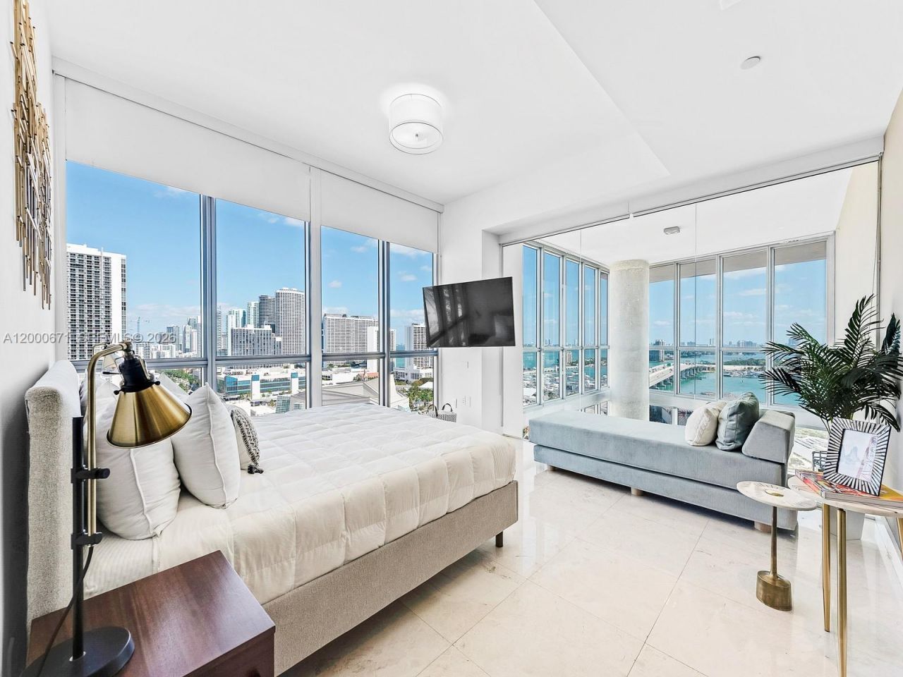 1100 Biscayne Blvd, Unit 2105, Miami, FL 33132 Photo