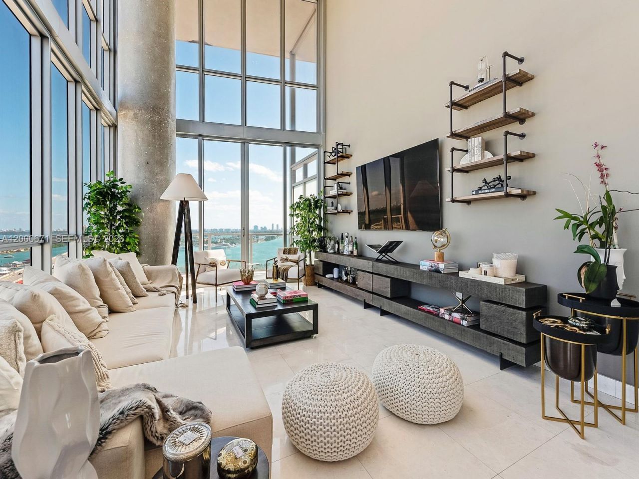 1100 Biscayne Blvd, Unit 2105, Miami, FL 33132 Photo