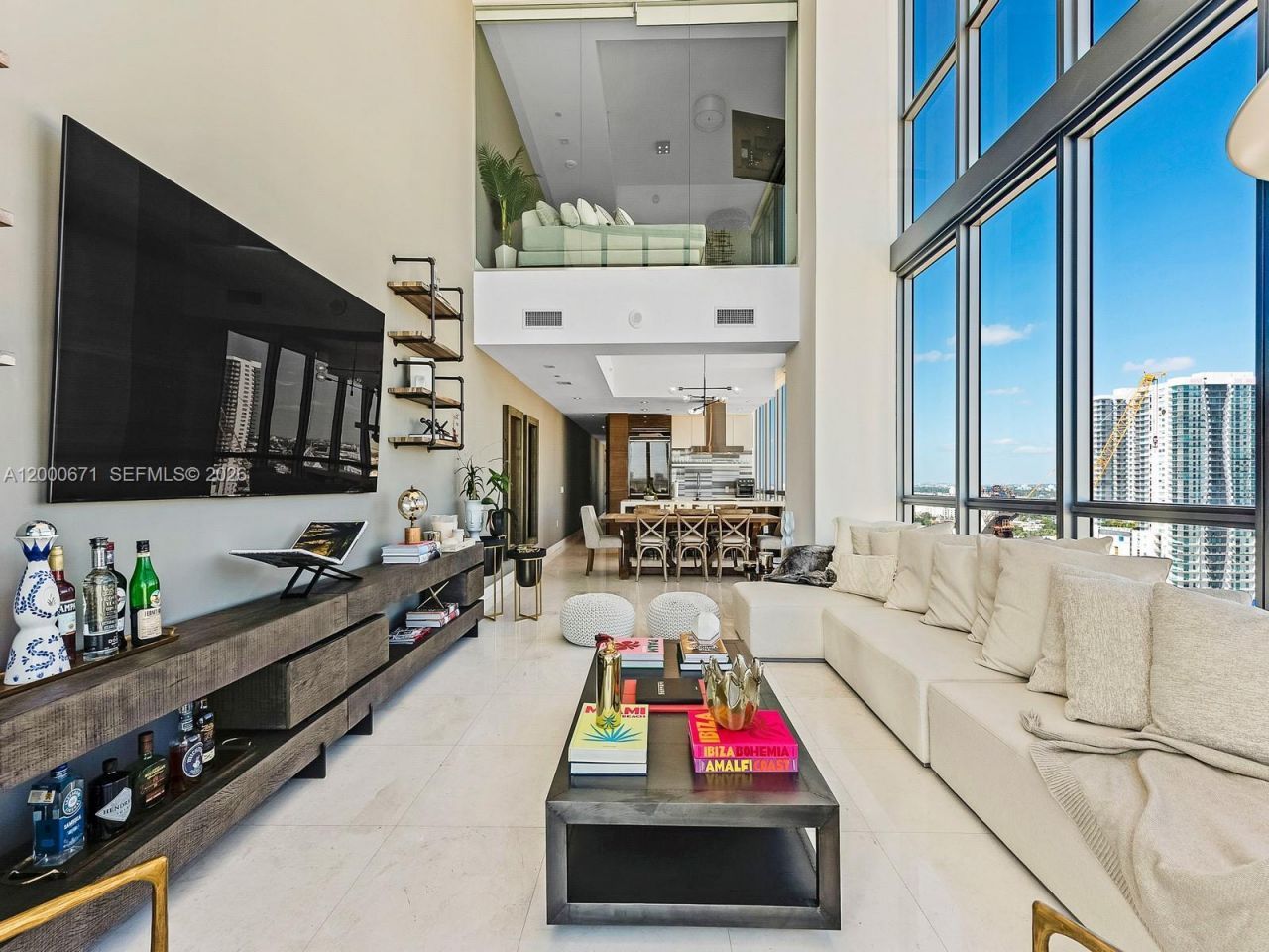 1100 Biscayne Blvd, Unit 2105, Miami, FL 33132 Photo