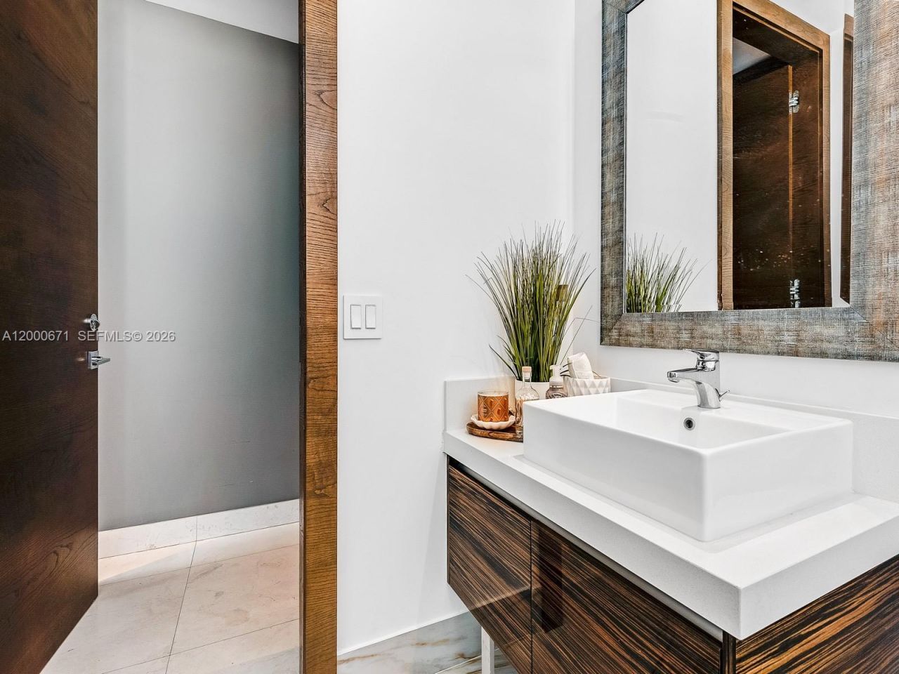 1100 Biscayne Blvd, Unit 2105, Miami, FL 33132 Photo