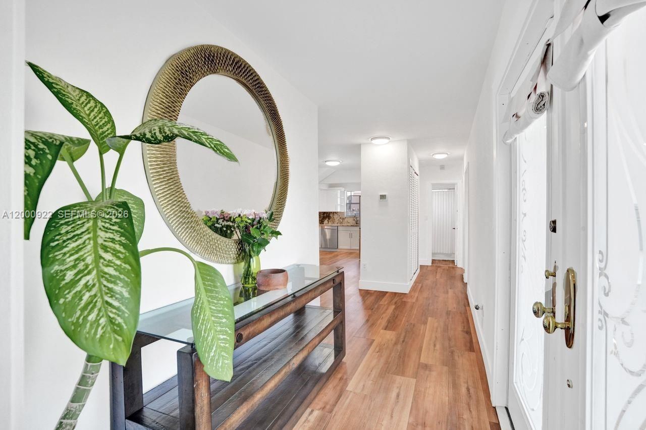 17501 NW 85th Ave, Hialeah, FL 33015 Photo