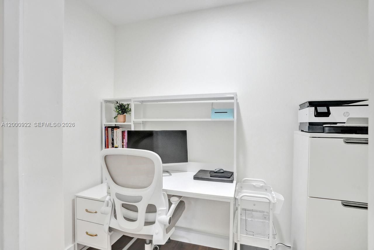 17501 NW 85th Ave, Hialeah, FL 33015 Photo