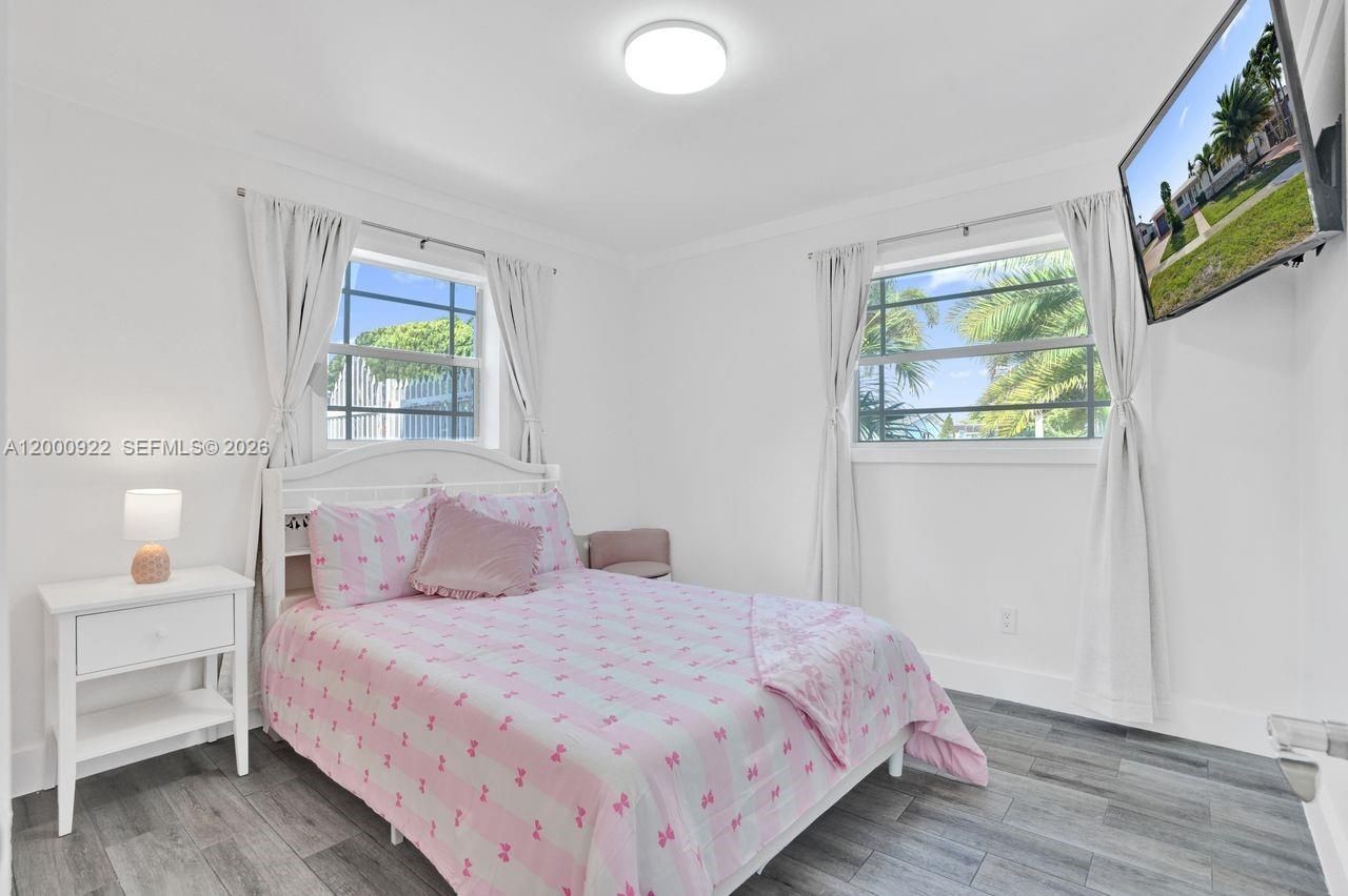 17501 NW 85th Ave, Hialeah, FL 33015 Photo