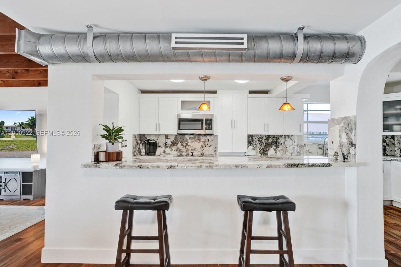 17501 NW 85th Ave, Hialeah, FL 33015 Photo