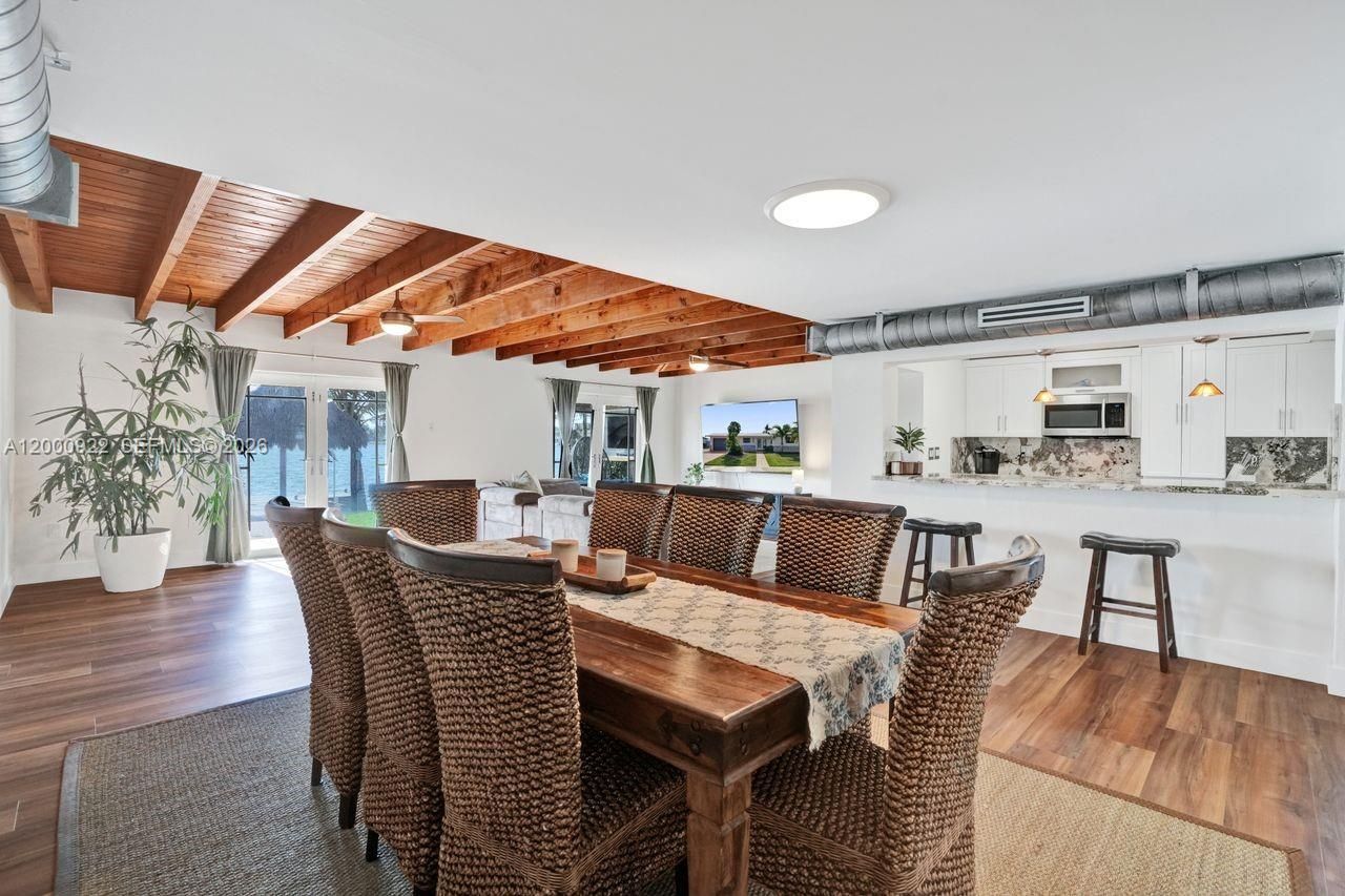 17501 NW 85th Ave, Hialeah, FL 33015 Photo