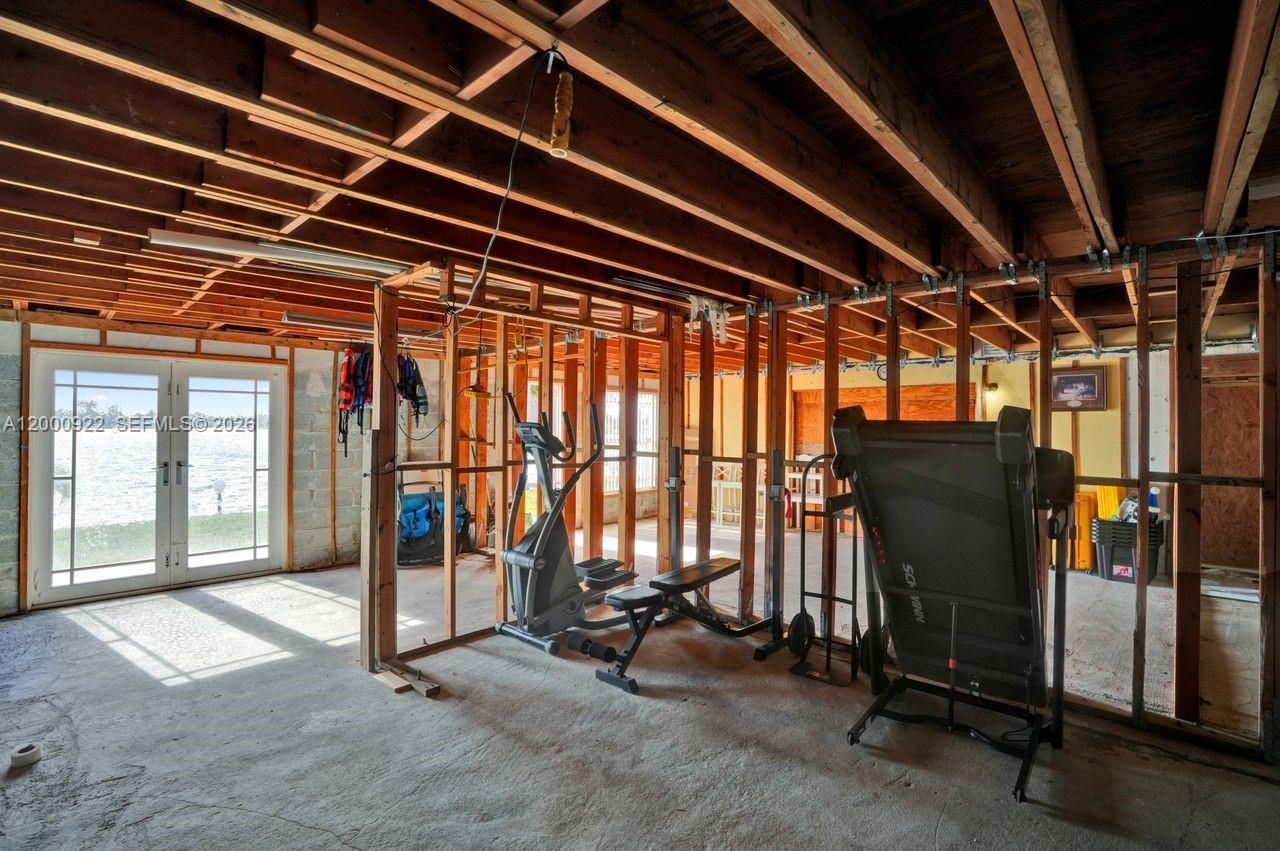 17501 NW 85th Ave, Hialeah, FL 33015 Photo