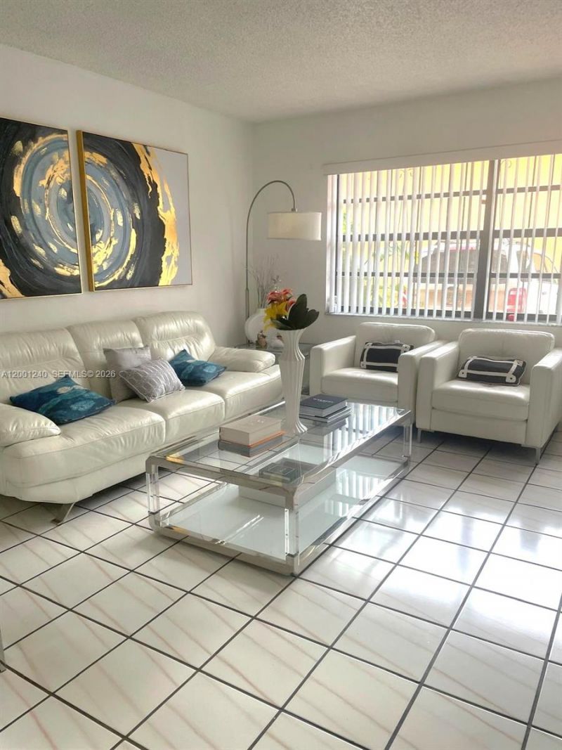 520 NW 109th Ave, Unit 602, Miami, FL 33172 Photo