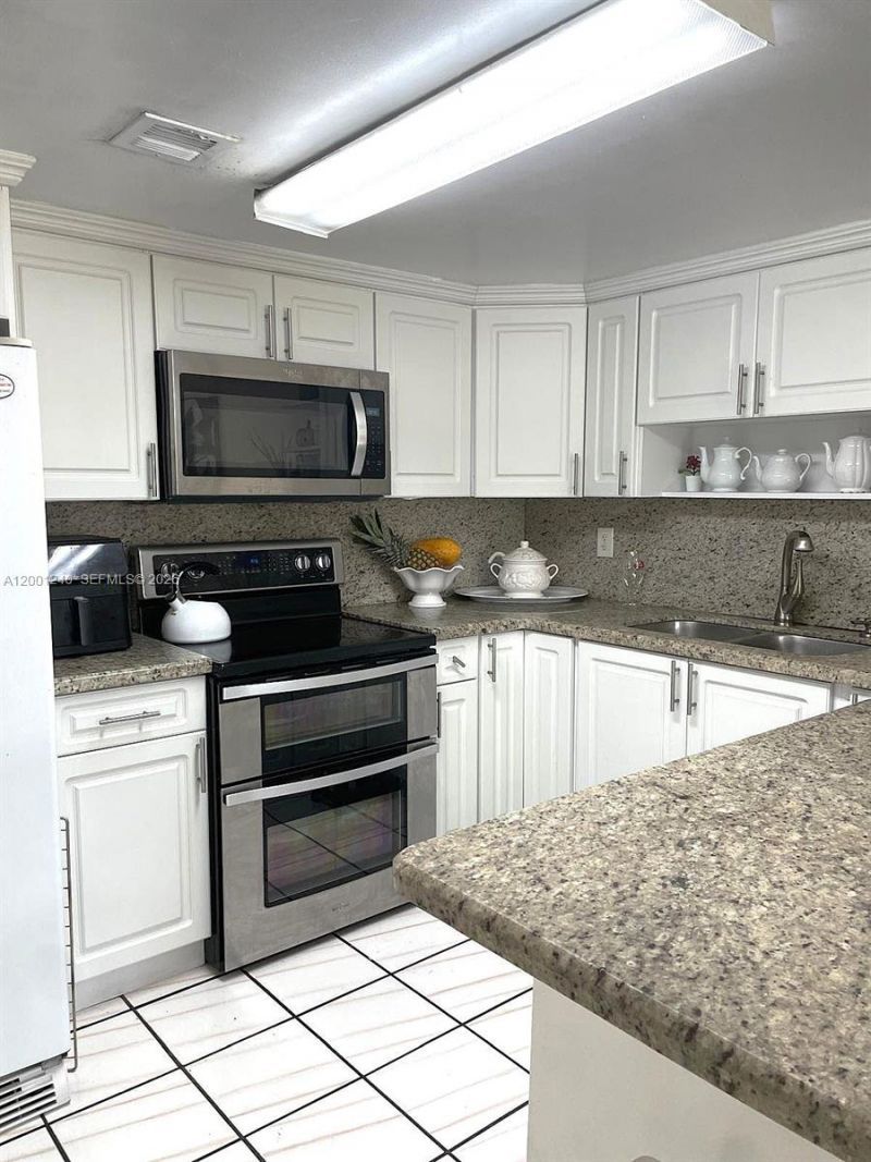 520 NW 109th Ave, Unit 602, Miami, FL 33172 Photo