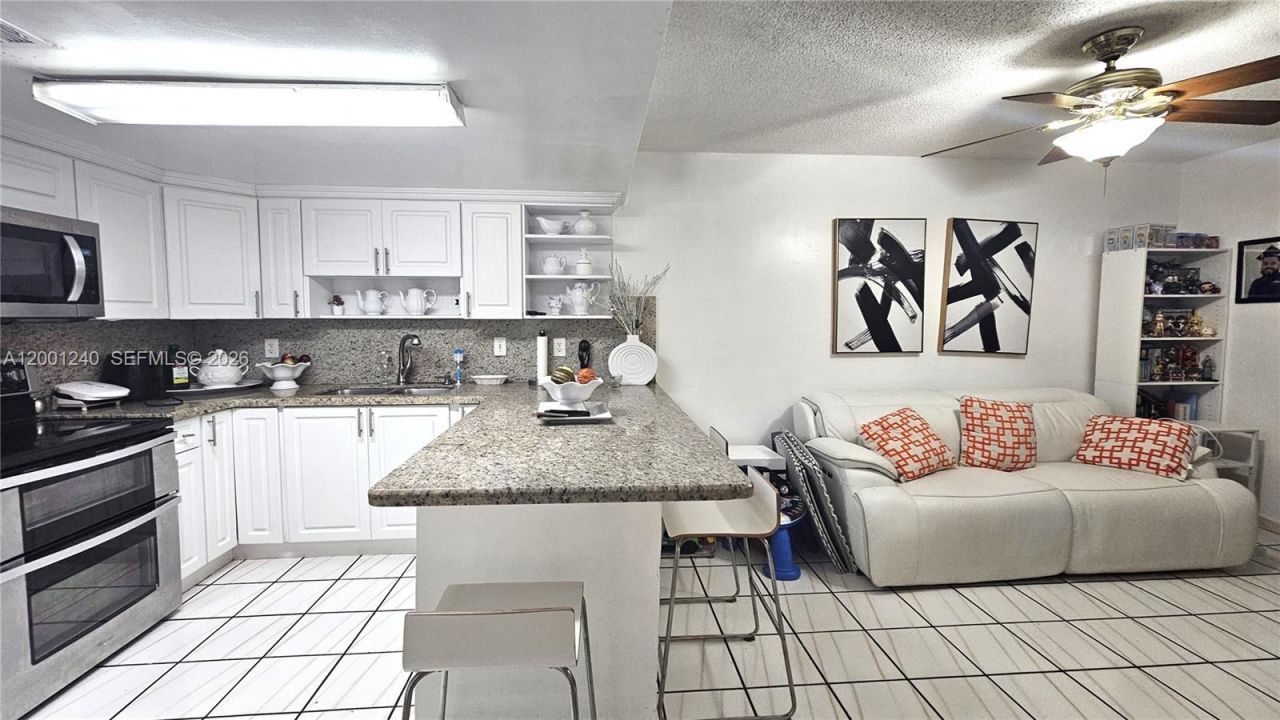 520 NW 109th Ave, Unit 602, Miami, FL 33172 Photo