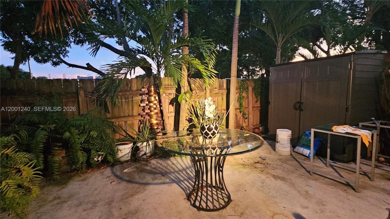 520 NW 109th Ave, Unit 602, Miami, FL 33172 Photo