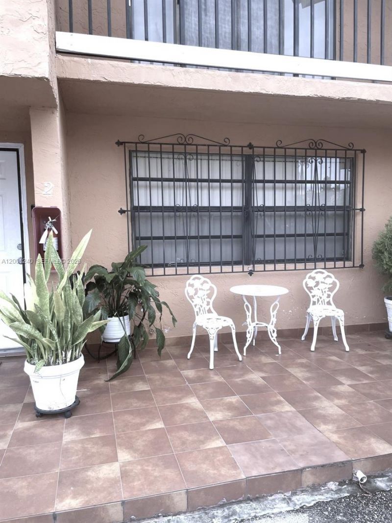 520 NW 109th Ave, Unit 602, Miami, FL 33172 Photo