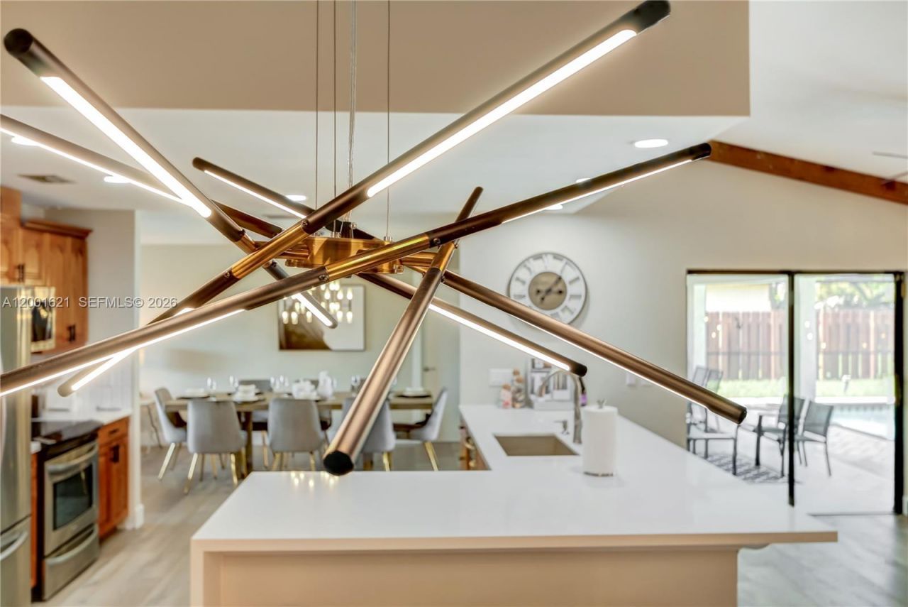 1130 NW 78th Ter, Plantation, FL 33322 Photo