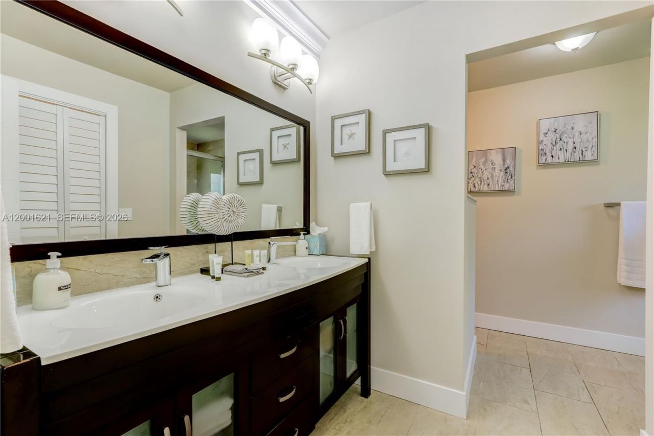 1130 NW 78th Ter, Plantation, FL 33322 Photo