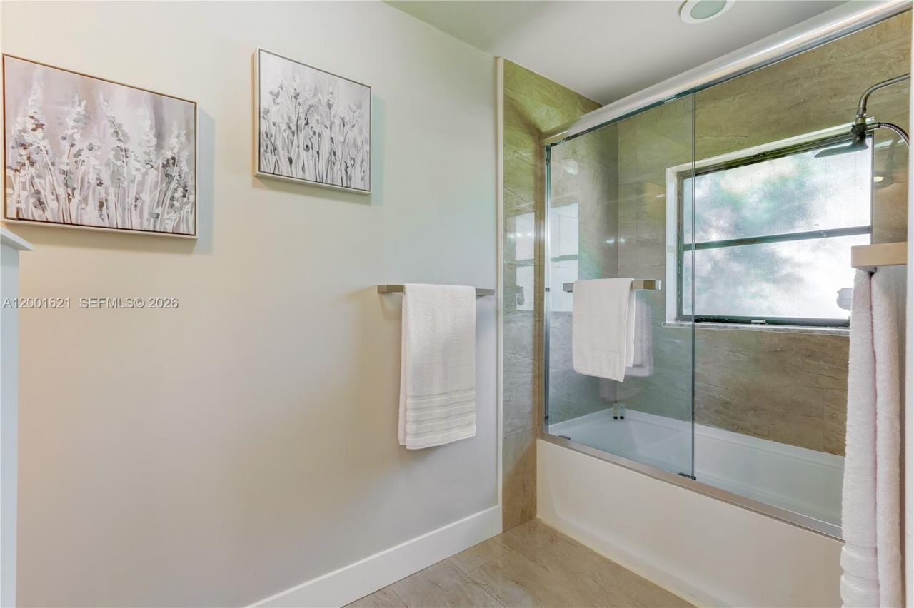 1130 NW 78th Ter, Plantation, FL 33322 Photo