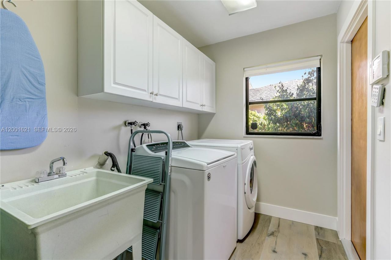 1130 NW 78th Ter, Plantation, FL 33322 Photo