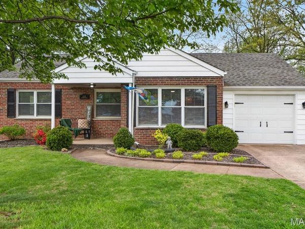 1439 Lanvale Drive, Webster Groves, MO 63119